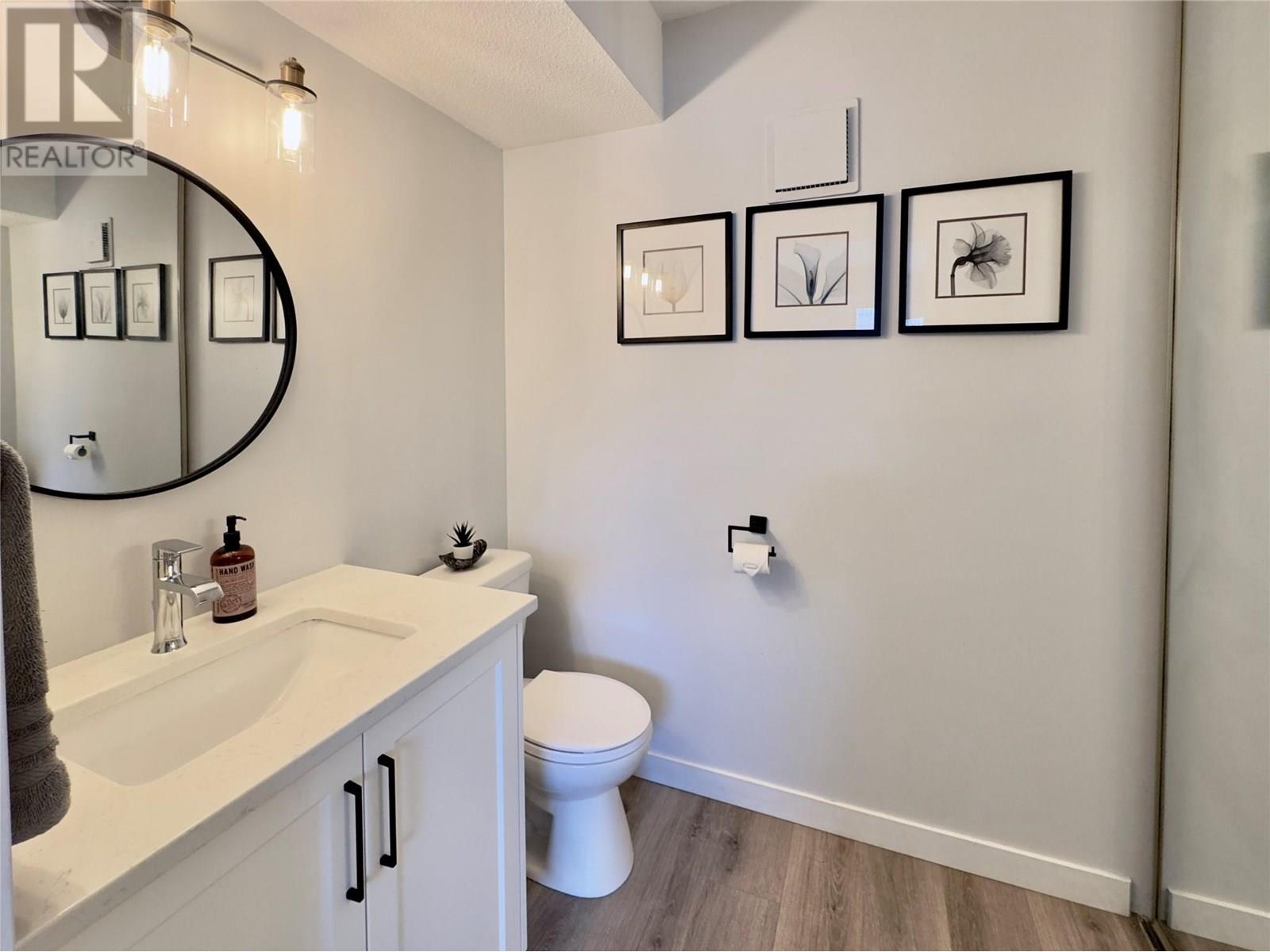 84 VAN HORNE Street Unit# 203, Penticton