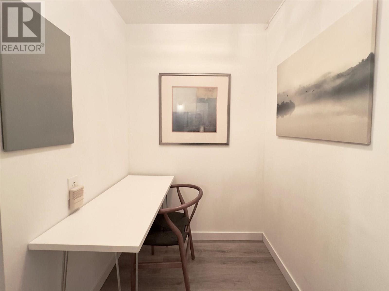 84 VAN HORNE Street Unit# 203, Penticton