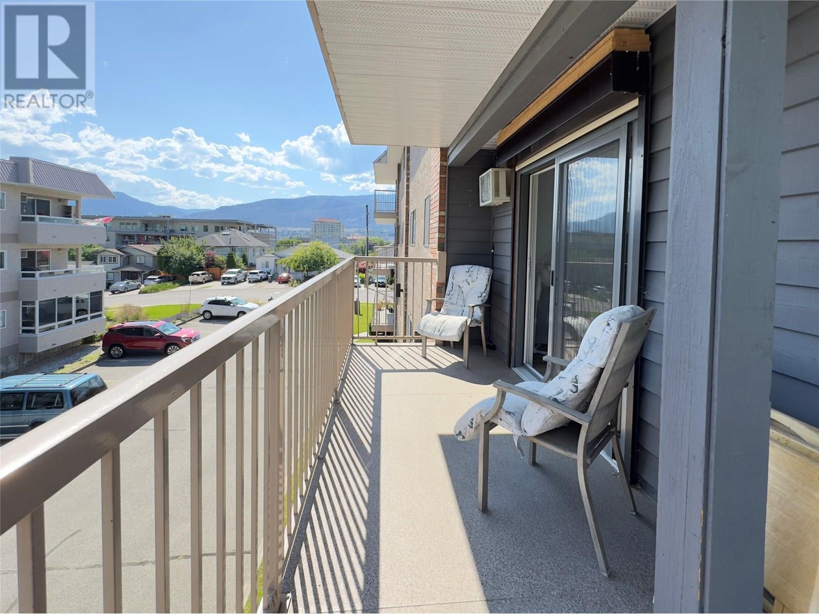 84 VAN HORNE Street Unit# 203, Penticton
