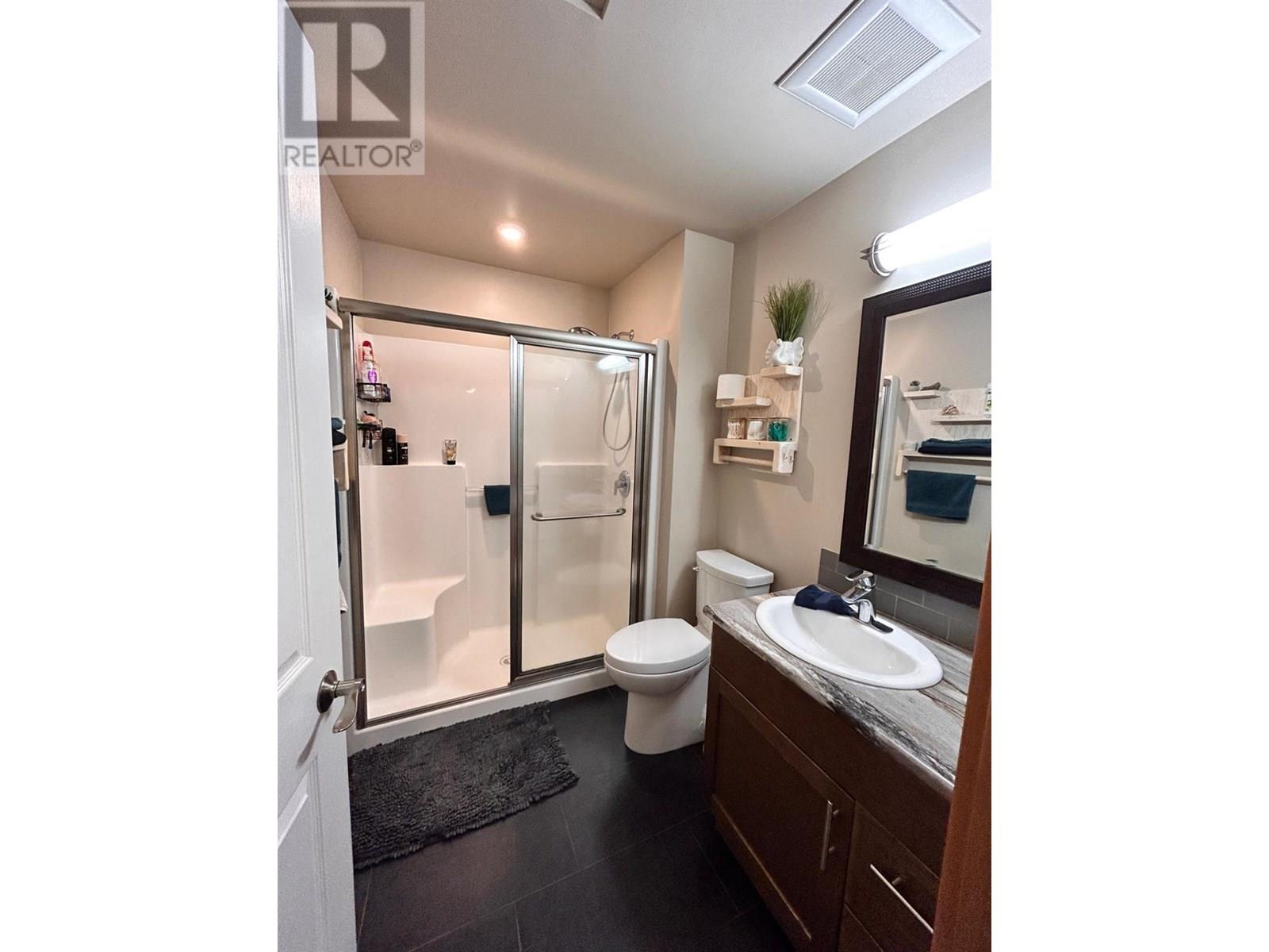 930 REDSTONE Drive, Rossland
