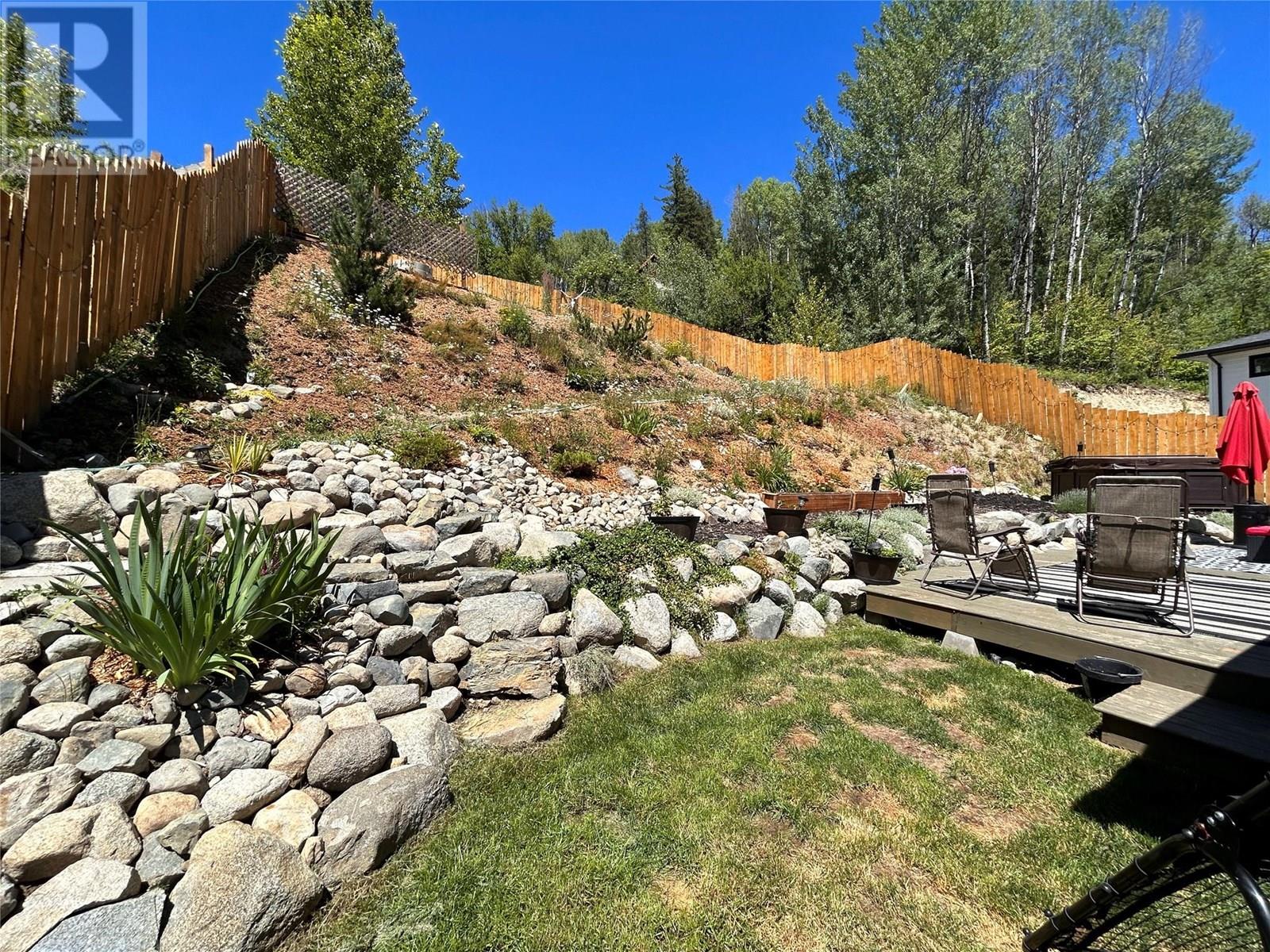930 REDSTONE Drive, Rossland