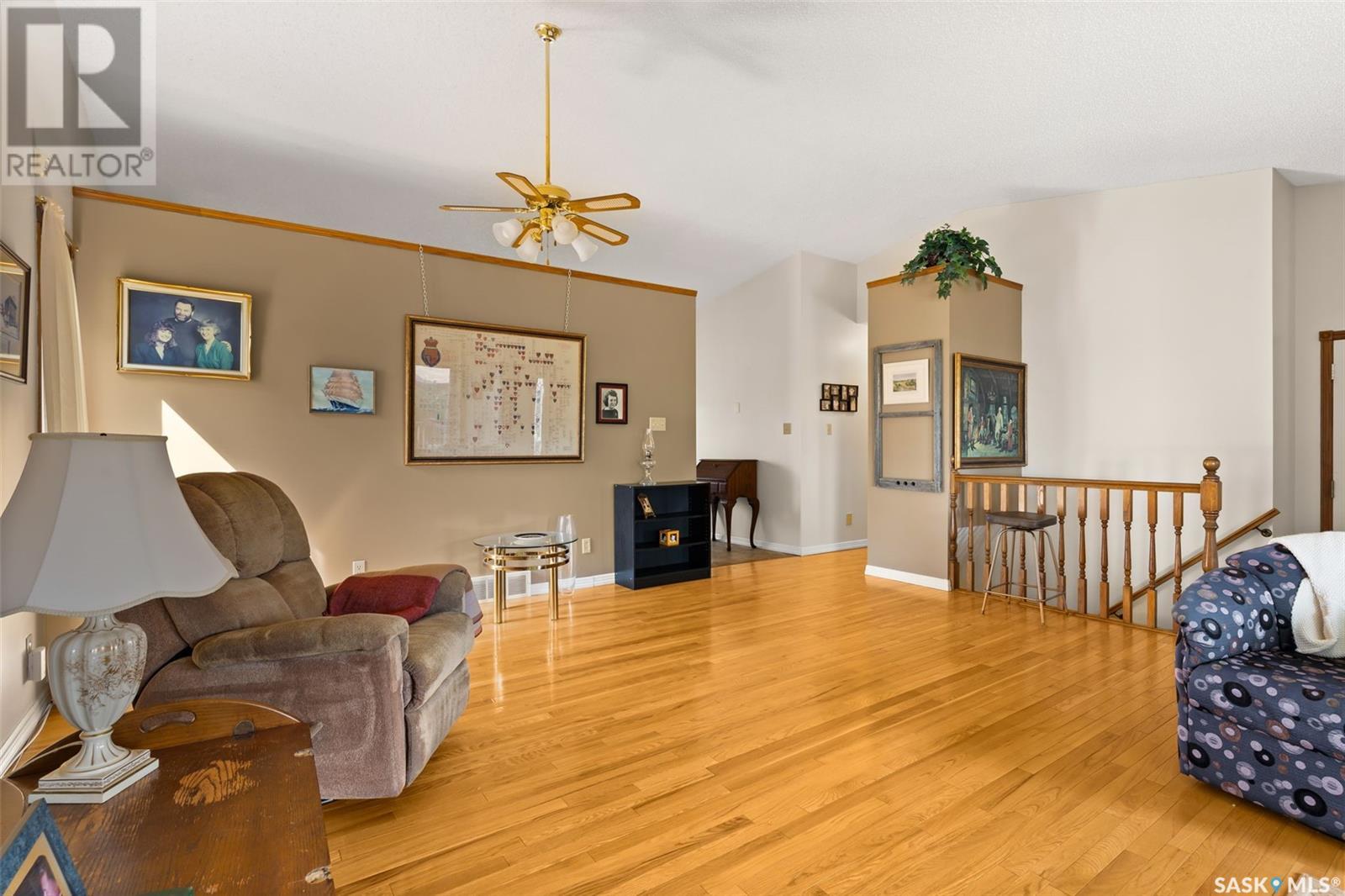 Single Family House Bungalow for Sale in  Greensboro DRIVE Regina 