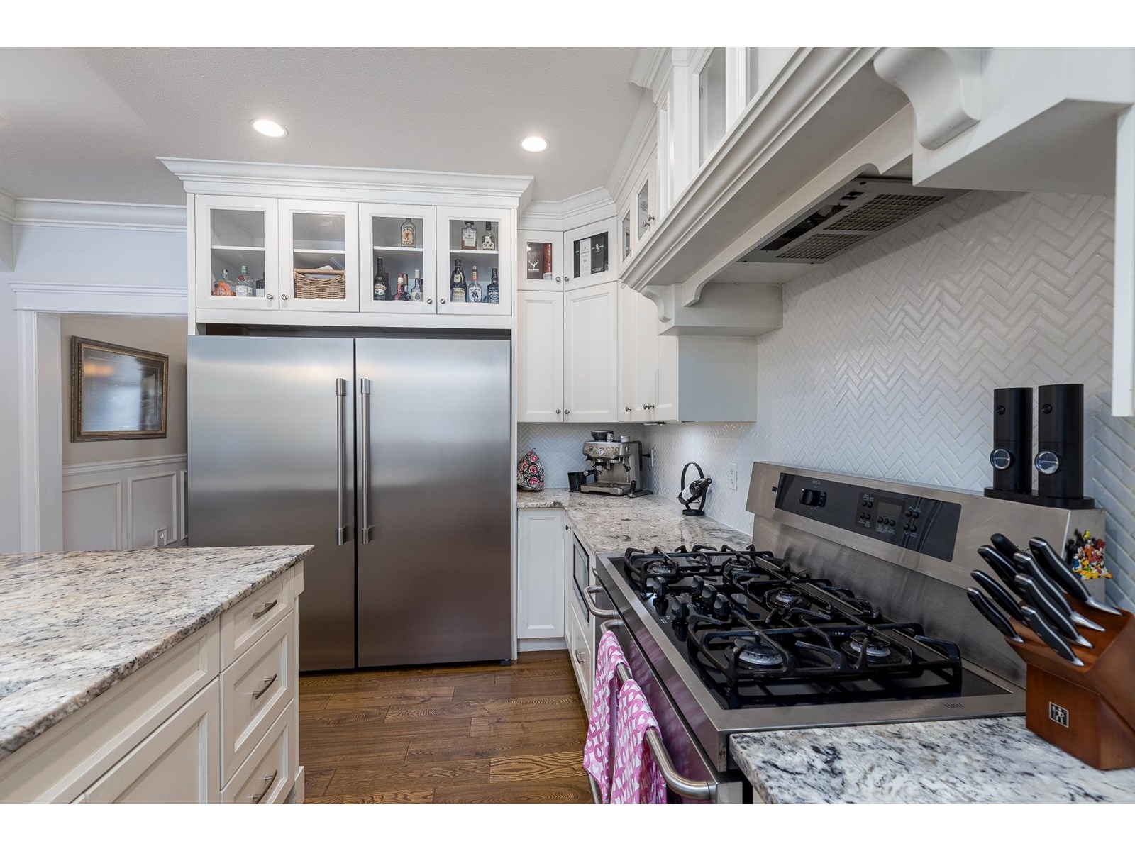 Photo 4 of 23923 36 A Avenue, Langley BC