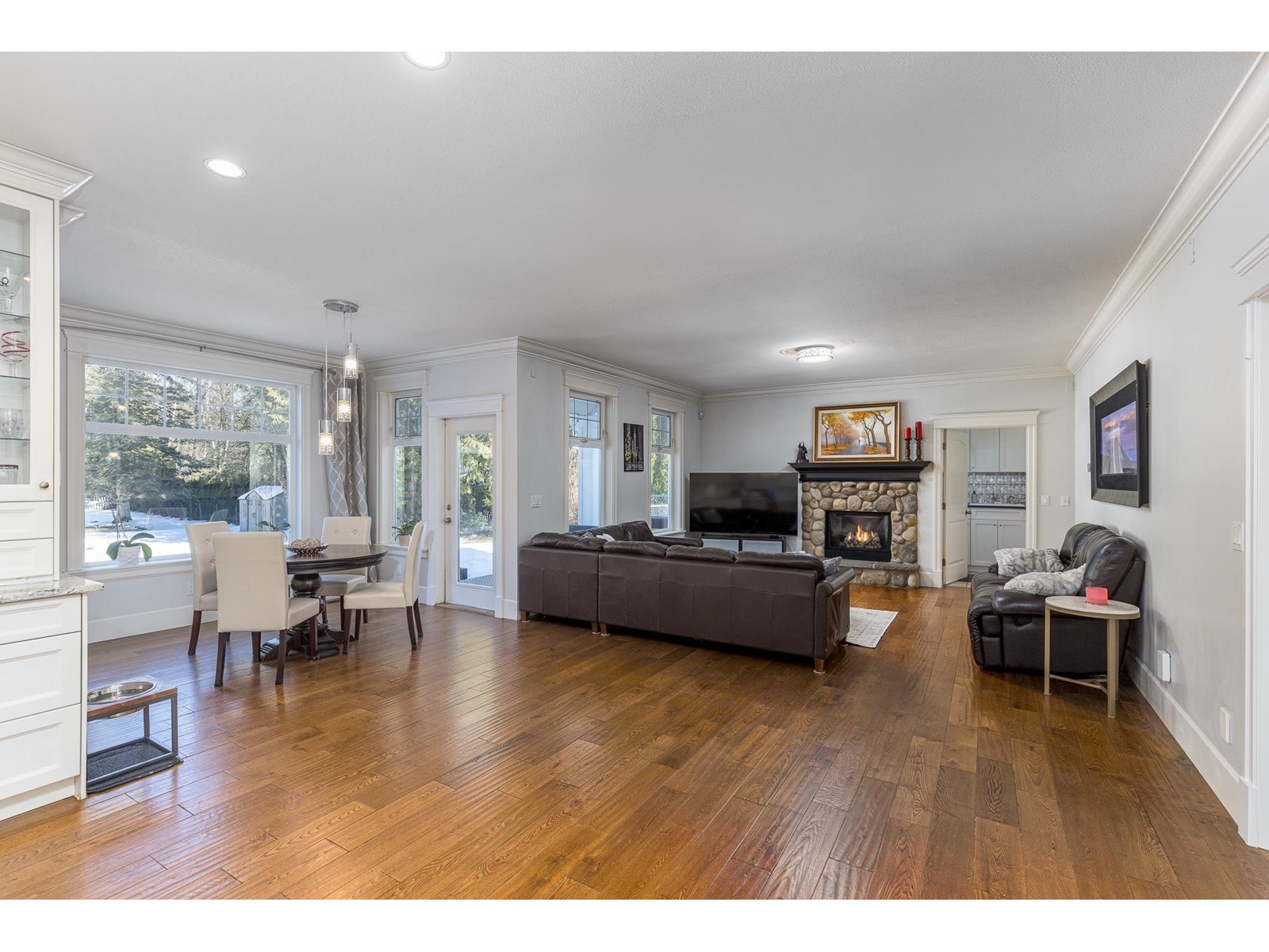Photo 6 of 23923 36 A Avenue, Langley BC