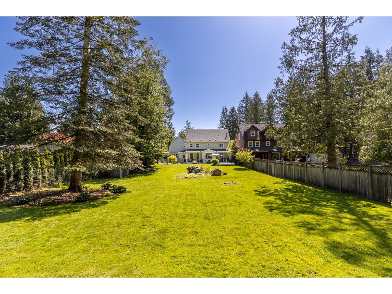 Photo 10 of 23923 36 A Avenue, Langley BC