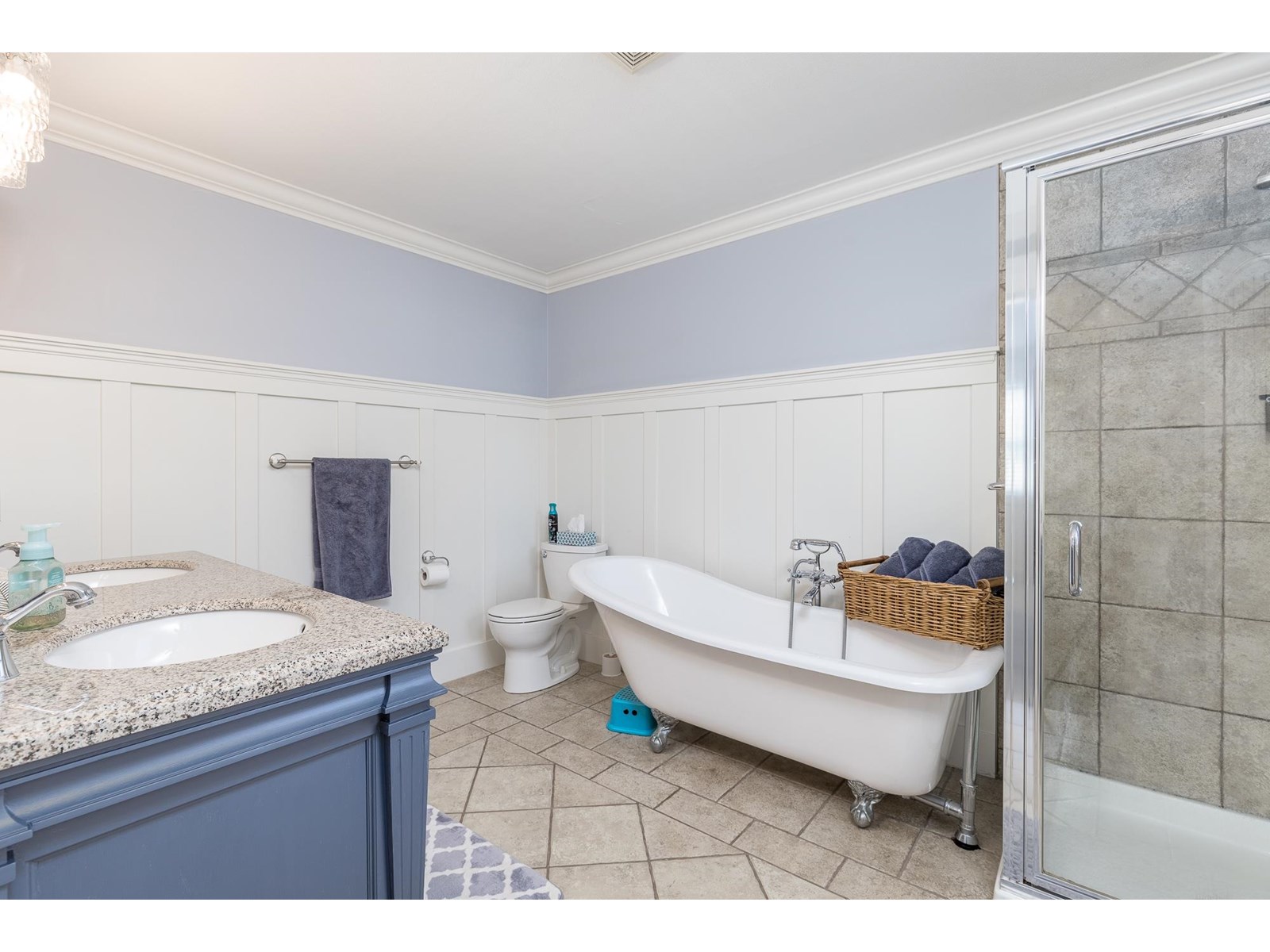 Photo 21 of 23923 36 A Avenue, Langley BC