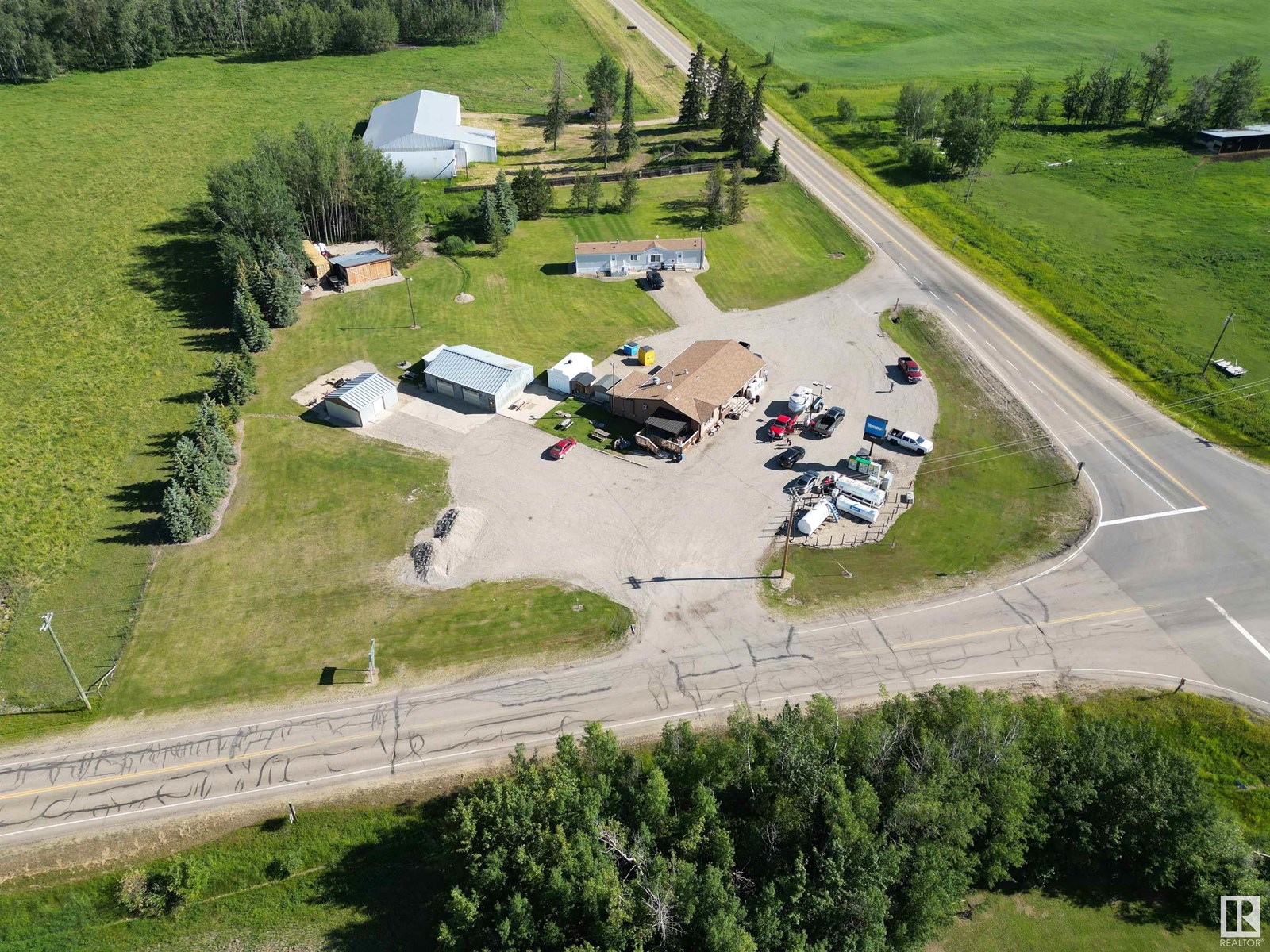 Photo 12 of 47404 Hwy 778, Rural Leduc County AB