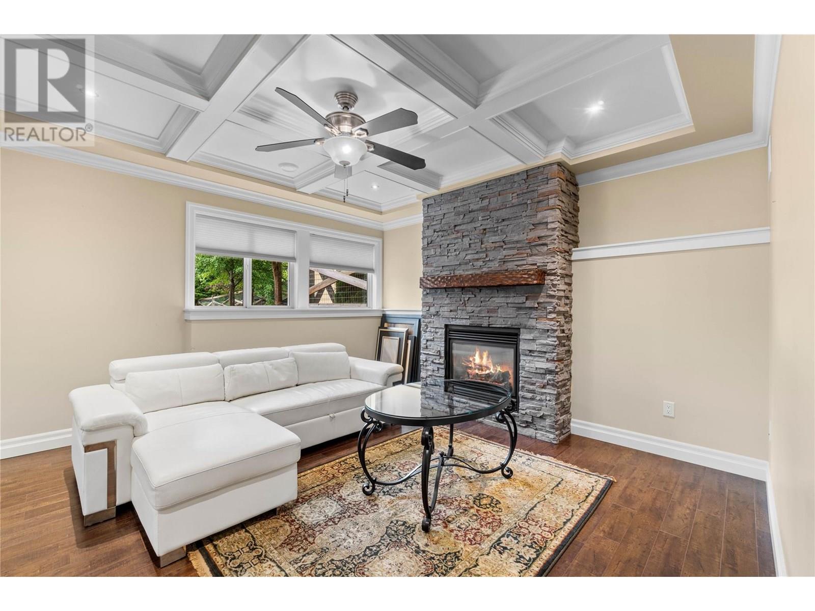 Photo 4 of 1581 24 Street Ne, Salmon Arm BC