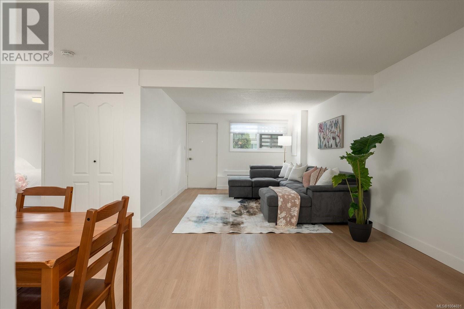 Photo 5 of A B 123 Adams Ave, Nanaimo BC