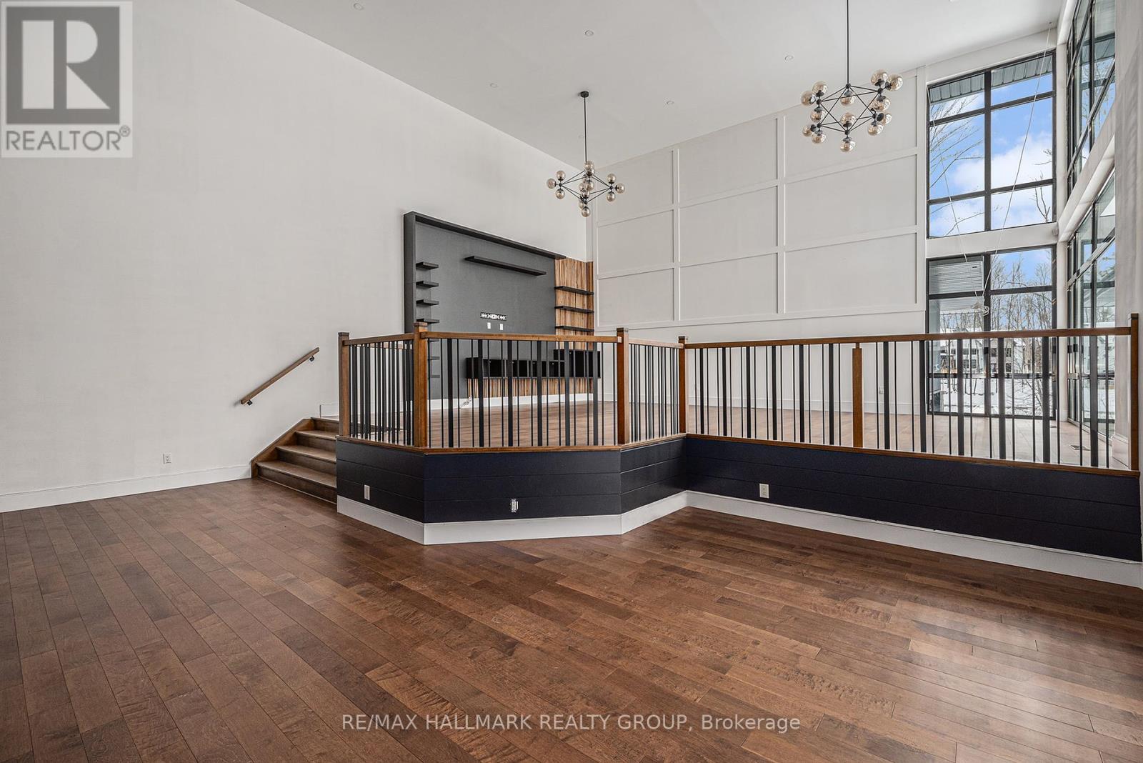 Photo 12 of 132 Robert Taite Drive, Ottawa ON