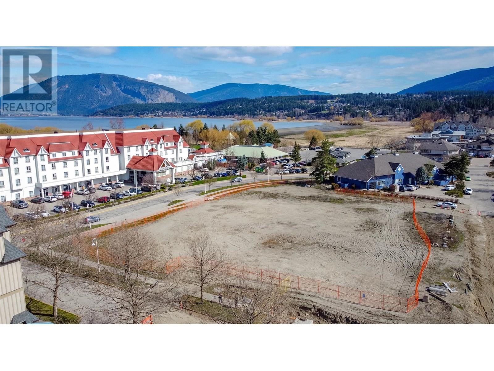 Photo 1 of 250 Harbourfront Drive Ne, Salmon Arm BC