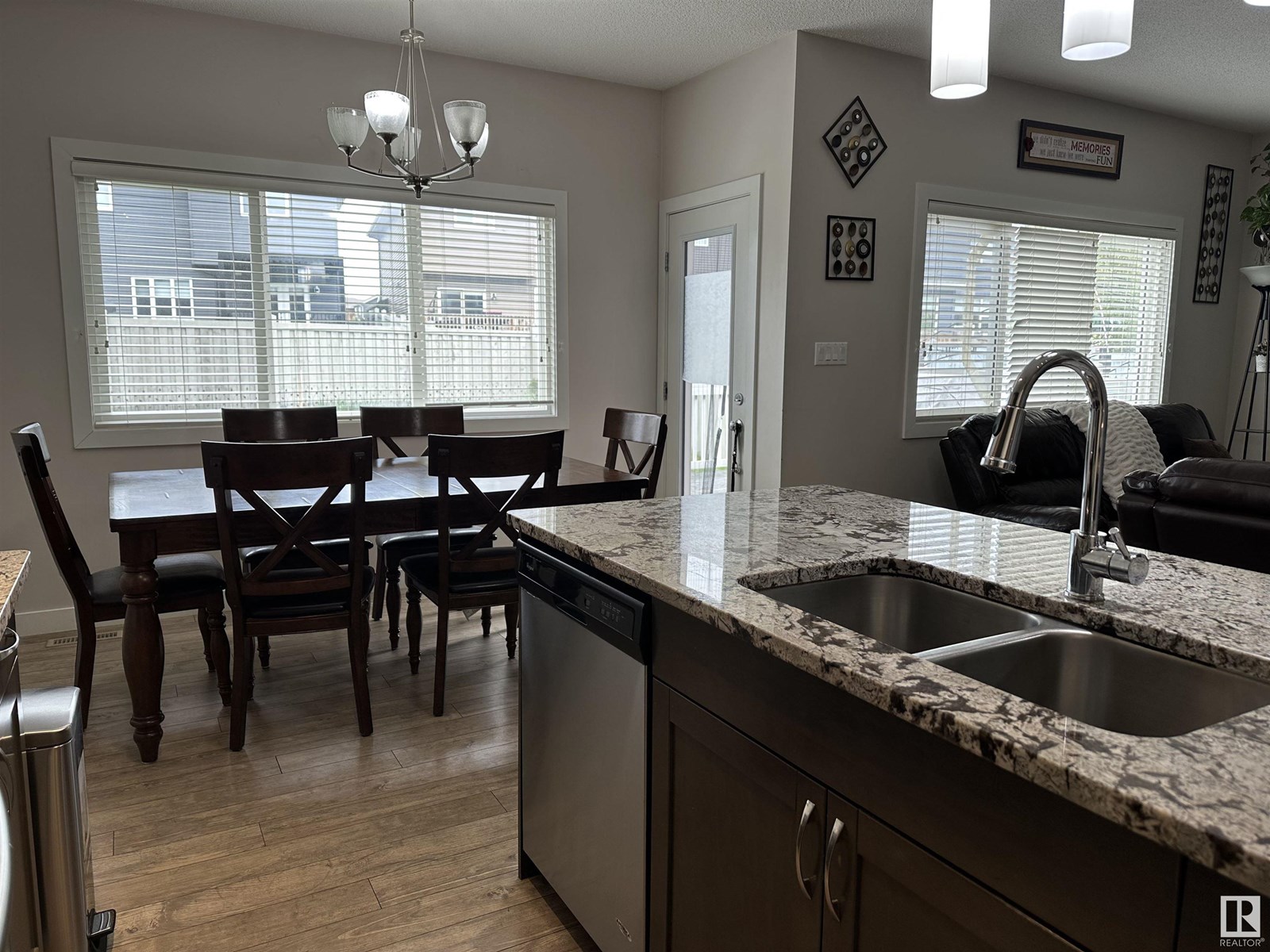 Photo 6 of 8432 219 St Nw, Edmonton AB