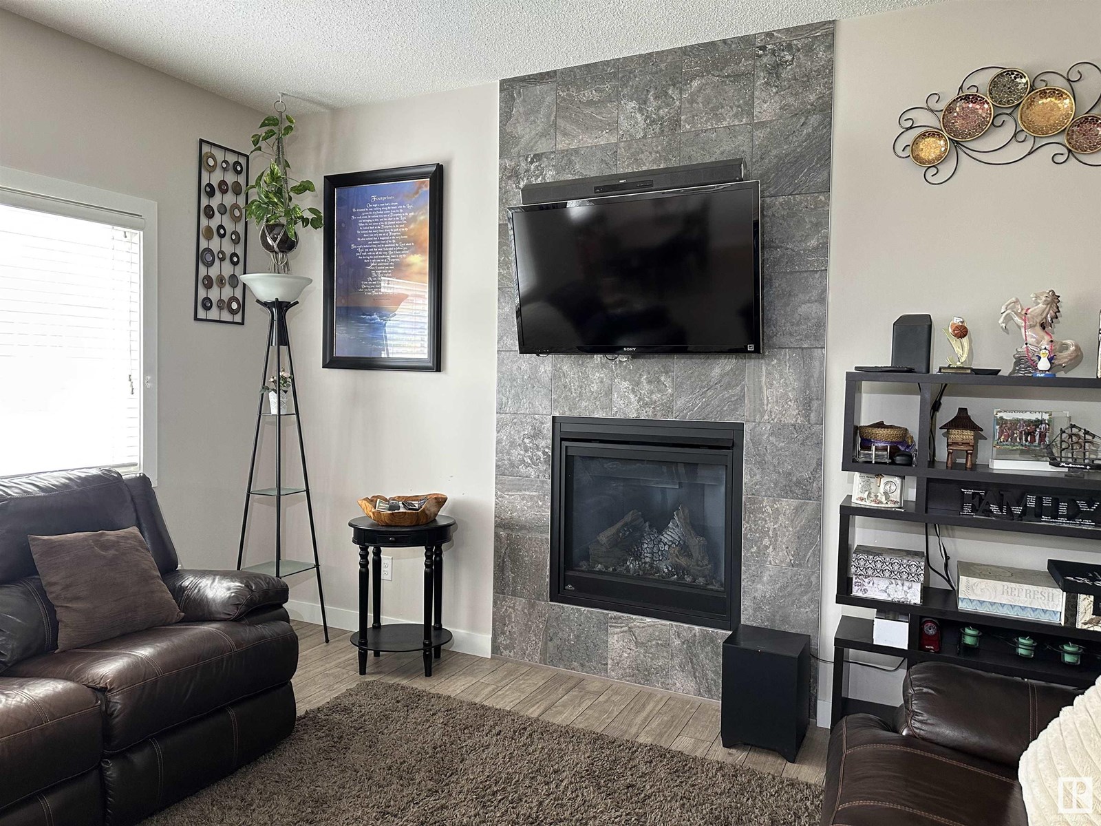 Photo 25 of 8432 219 St Nw, Edmonton AB