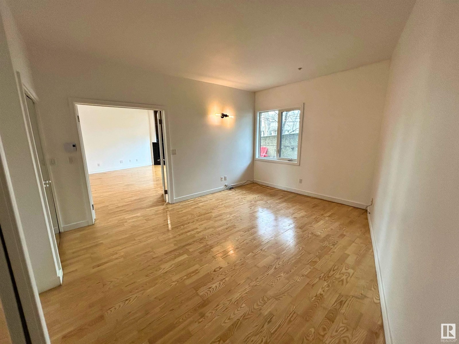 Photo 5 of 105 11415 100 Av Nw, Edmonton AB