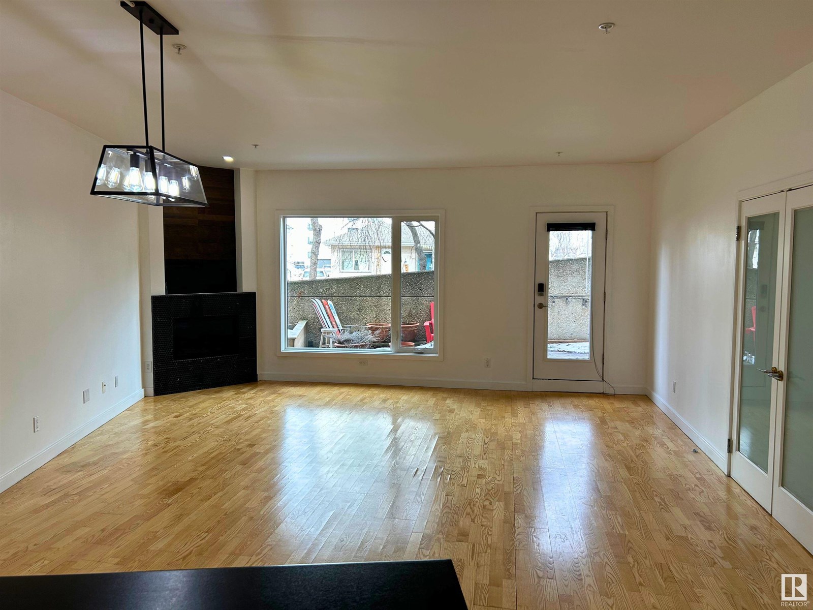 Photo 21 of 105 11415 100 Av Nw, Edmonton AB