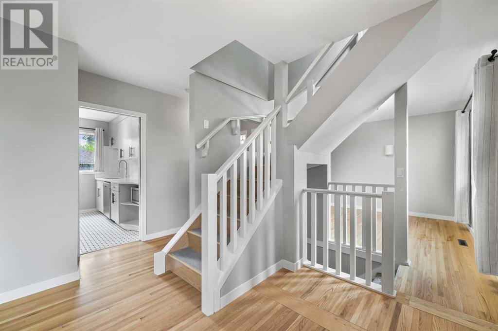 Single Family House for Sale in  Worcester Drive SW Wildwood Calgary 