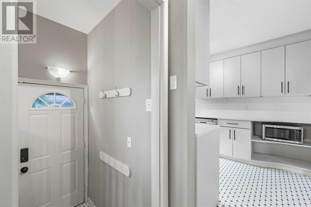 Single Family House for Sale in  Worcester Drive SW Wildwood Calgary 