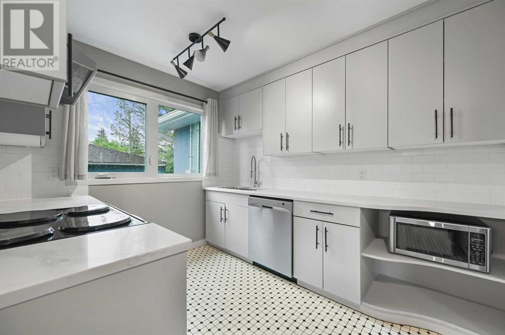 Single Family House for Sale in  Worcester Drive SW Wildwood Calgary 