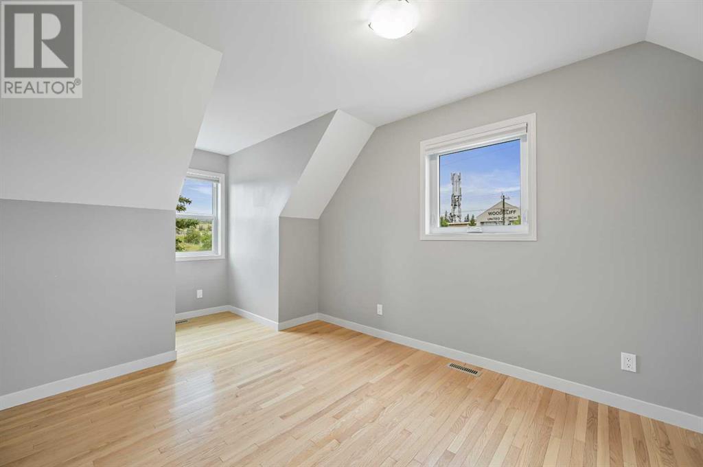 Single Family House for Sale in  Worcester Drive SW Wildwood Calgary 