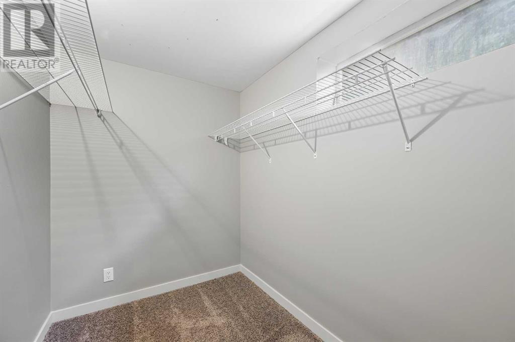 Single Family House for Sale in  Worcester Drive SW Wildwood Calgary 