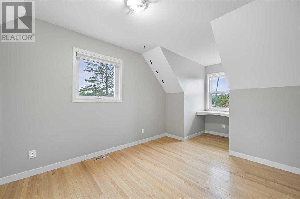 Single Family House for Sale in  Worcester Drive SW Wildwood Calgary 