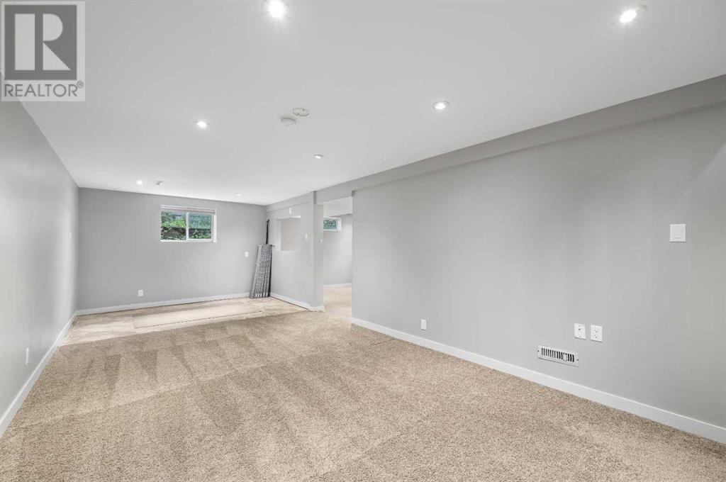 Single Family House for Sale in  Worcester Drive SW Wildwood Calgary 