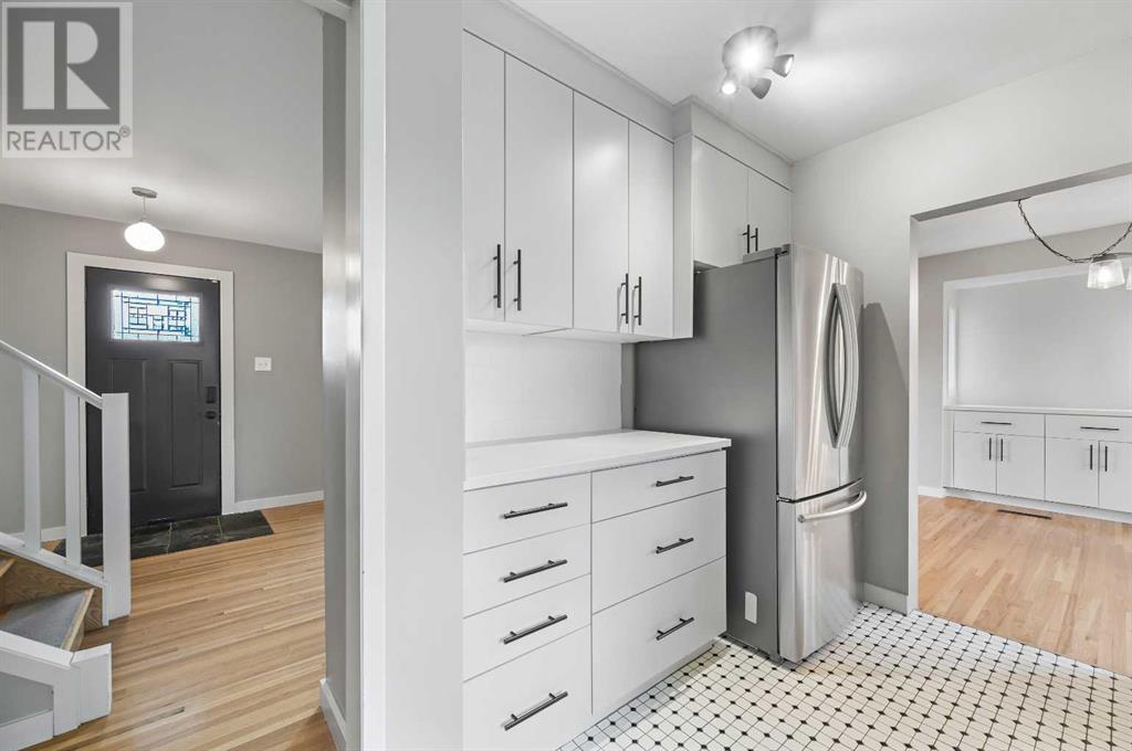 Single Family House for Sale in  Worcester Drive SW Wildwood Calgary 