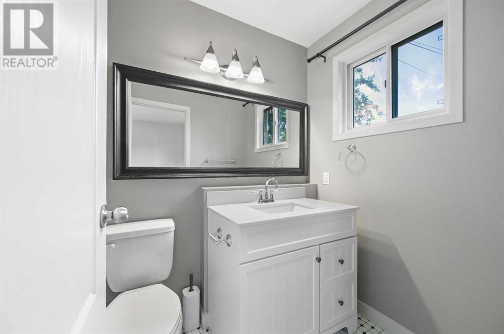 Single Family House for Sale in  Worcester Drive SW Wildwood Calgary 