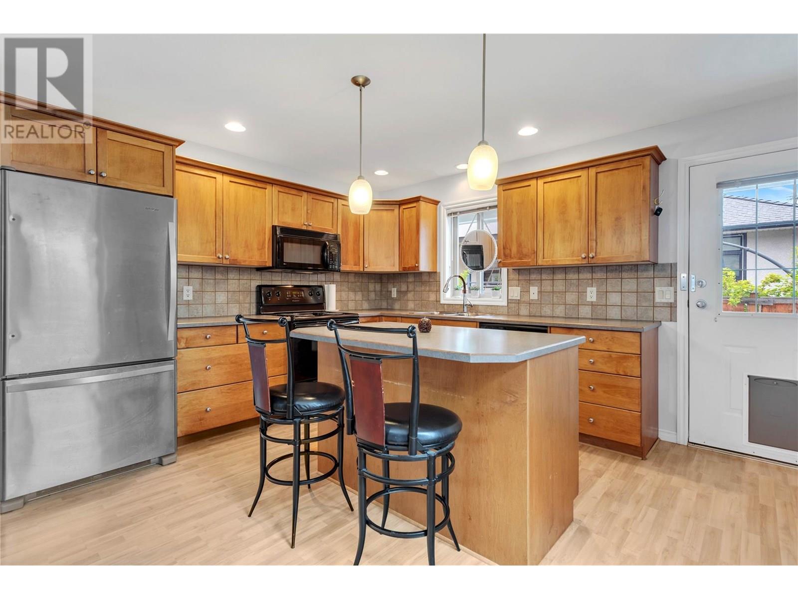  778 Copeland Place, Kelowna
