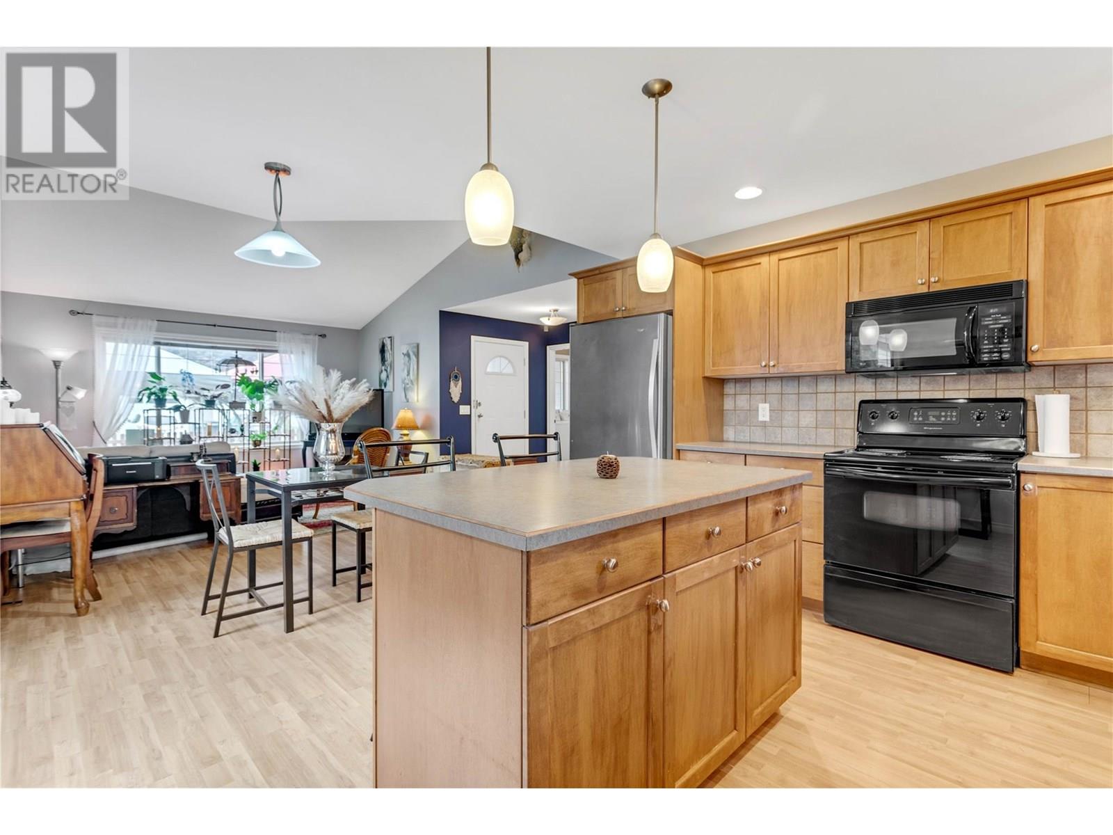  778 Copeland Place, Kelowna