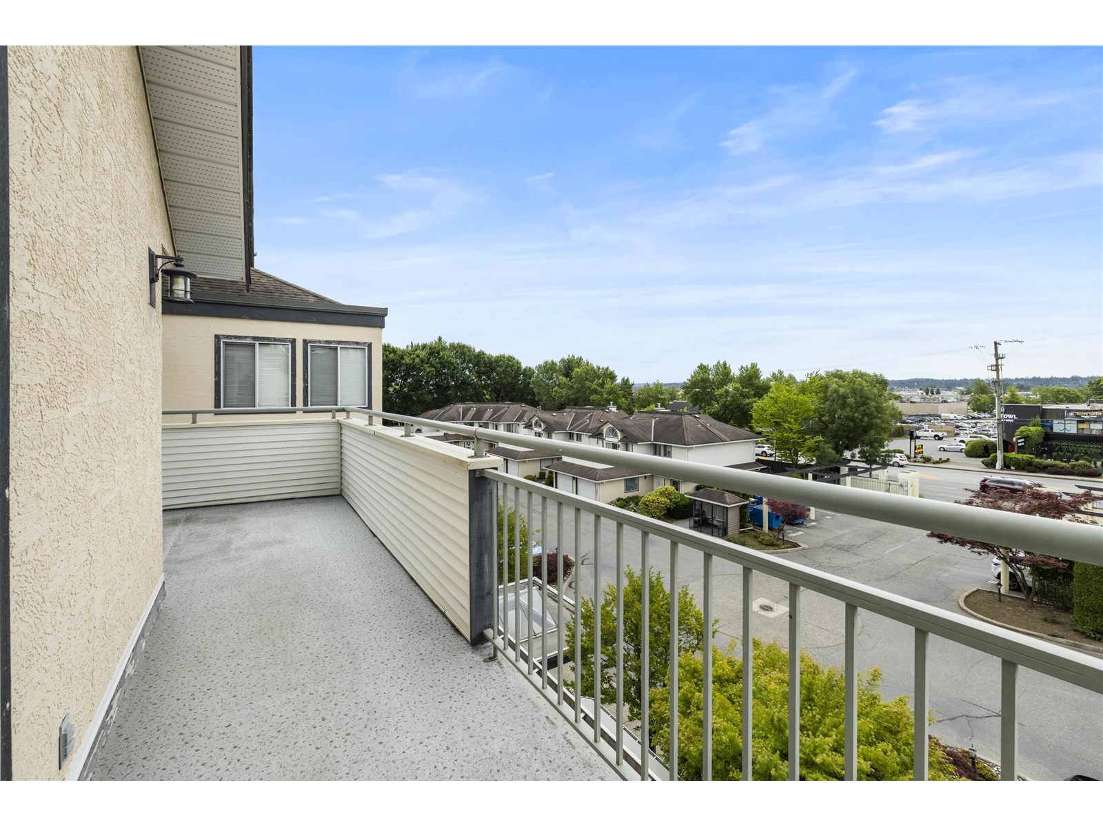 Photo 13 of 303 19645 64 Avenue, Langley BC