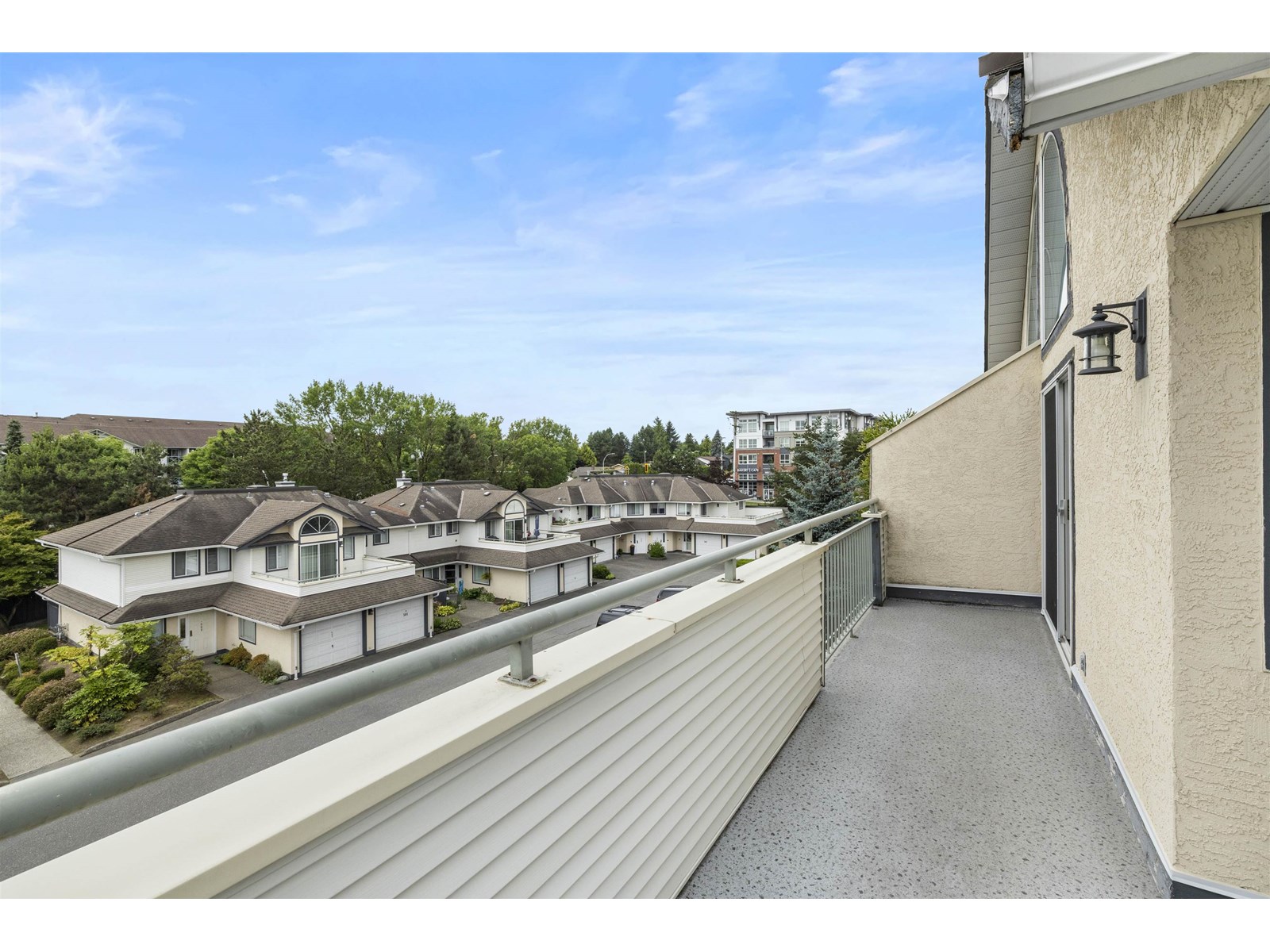 Photo 14 of 303 19645 64 Avenue, Langley BC