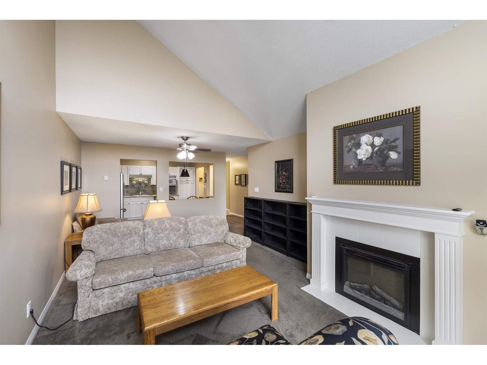 Photo 5 of 303 19645 64 Avenue, Langley BC