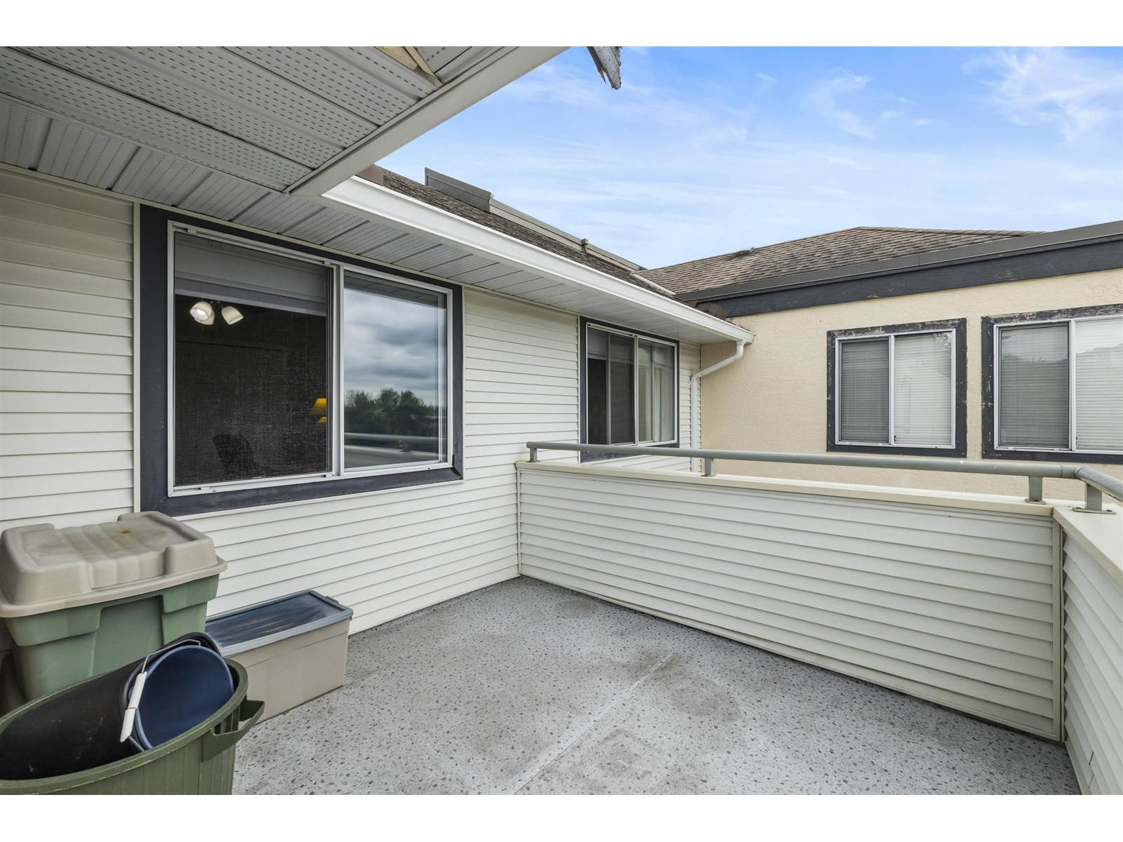 Photo 24 of 303 19645 64 Avenue, Langley BC