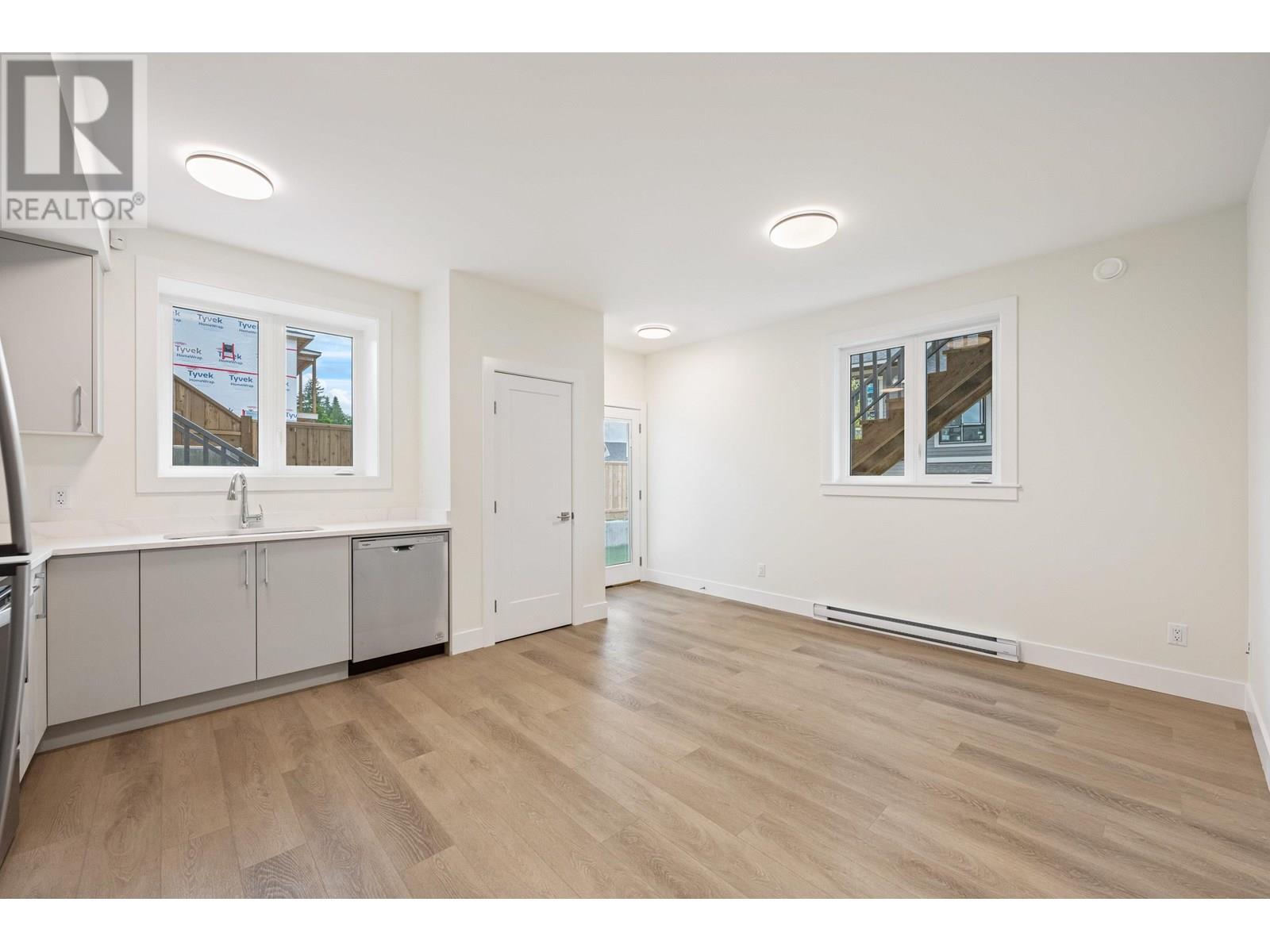 Photo 11 of 3556 Monson Crescent, Coquitlam BC