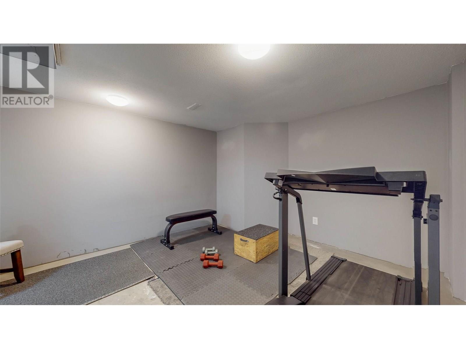  388 ROAD 10 Other, Oliver
