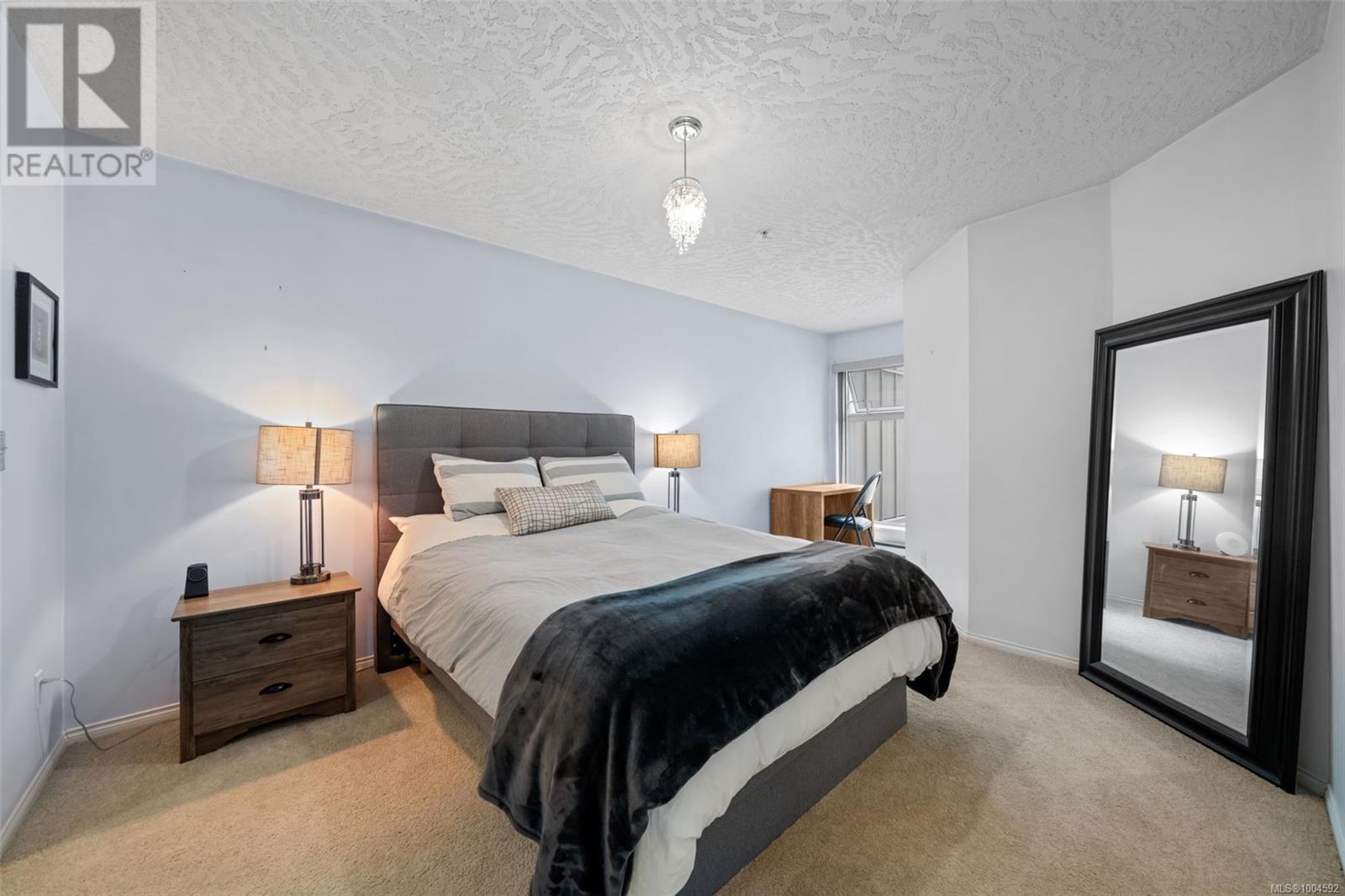 Photo 33 of 203 535 Manchester Rd, Victoria BC