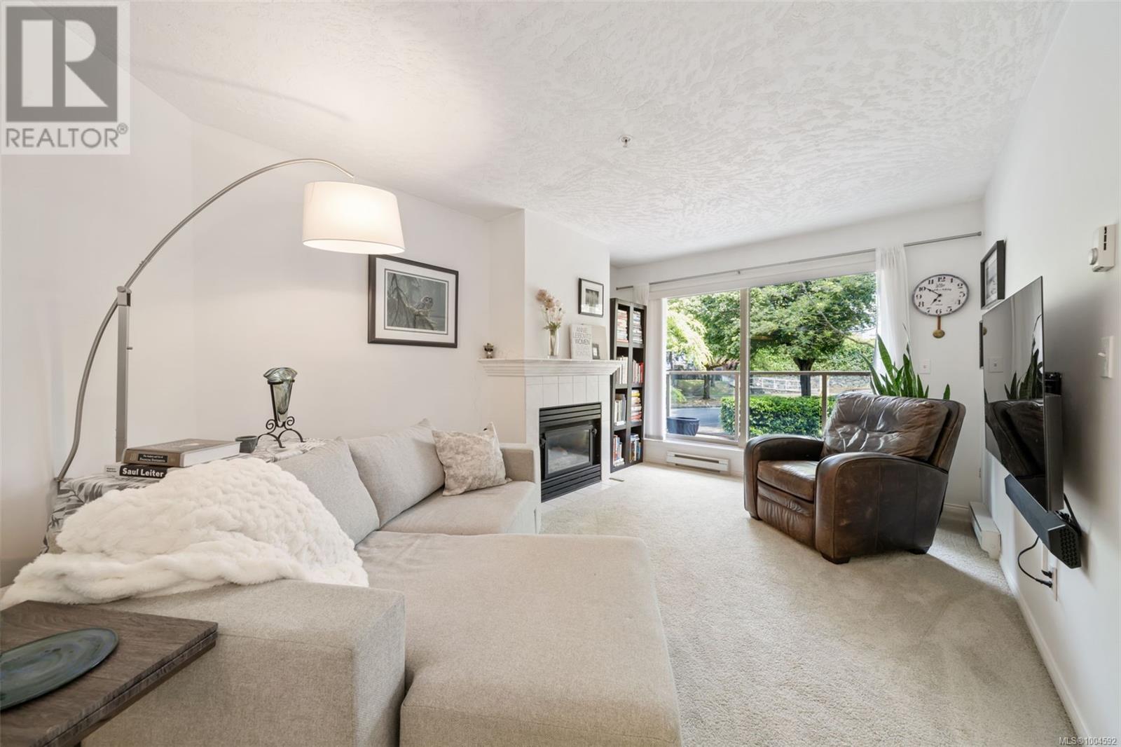 Photo 13 of 203 535 Manchester Rd, Victoria BC