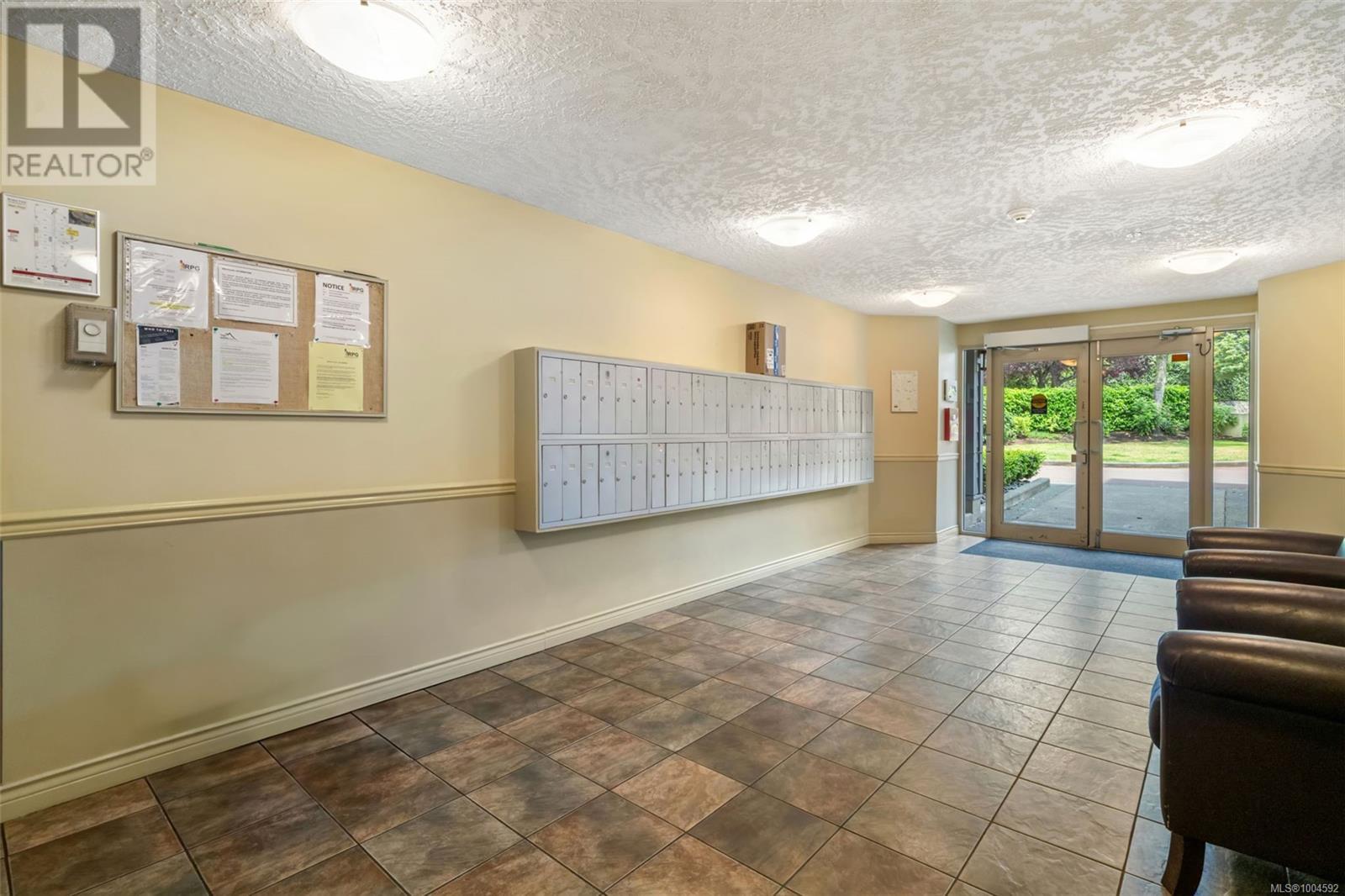 Photo 7 of 203 535 Manchester Rd, Victoria BC