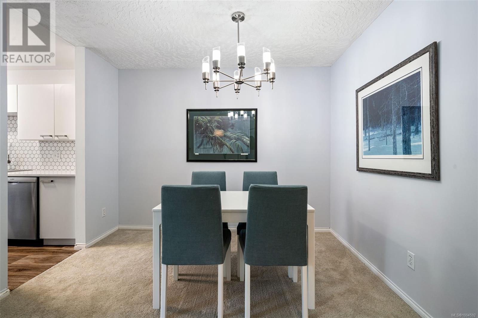 Photo 18 of 203 535 Manchester Rd, Victoria BC