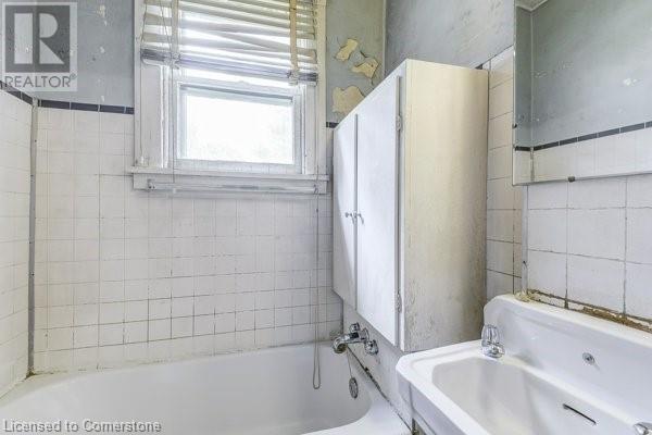 Photo 37 of 182 Balmoral Avenue S, Hamilton ON