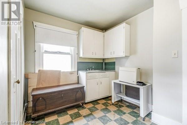 Photo 6 of 182 Balmoral Avenue S, Hamilton ON