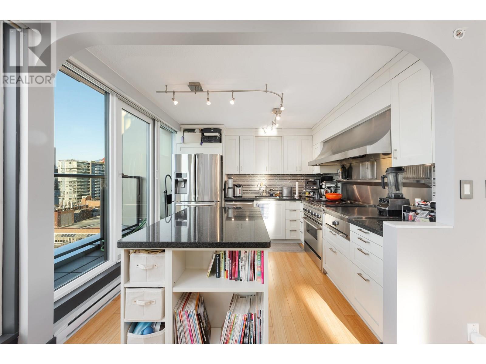 Photo 6 of 1806 888 Pacific Street, Vancouver BC