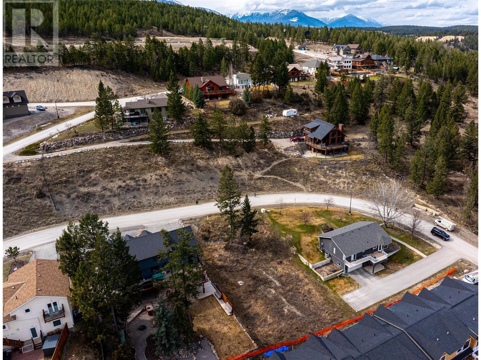 Photo 5 of 211 Pinetree Road, Invermere BC