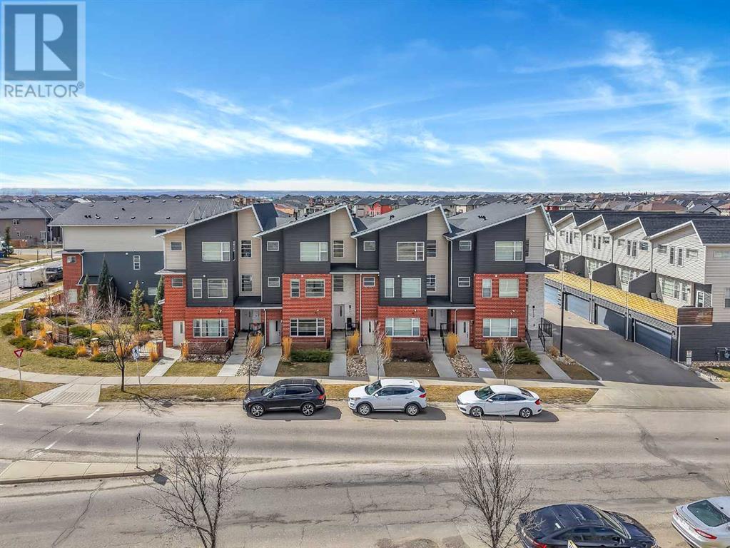Single Family House for Sale in  Saddlebrook Drive NE Saddle Ridge Calgary 