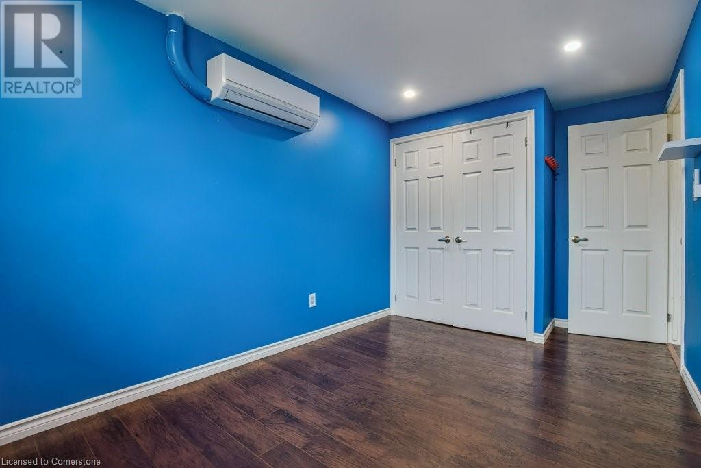 Photo 18 of 66 Summercrest Drive Unit 3, Hamilton ON