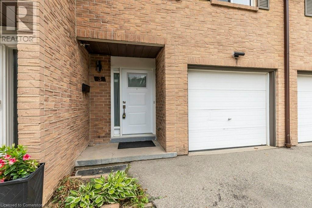 Photo 3 of 66 Summercrest Drive Unit 3, Hamilton ON