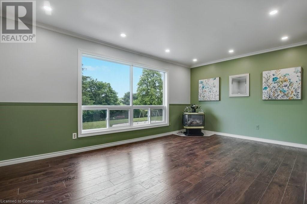 Photo 7 of 66 Summercrest Drive Unit 3, Hamilton ON