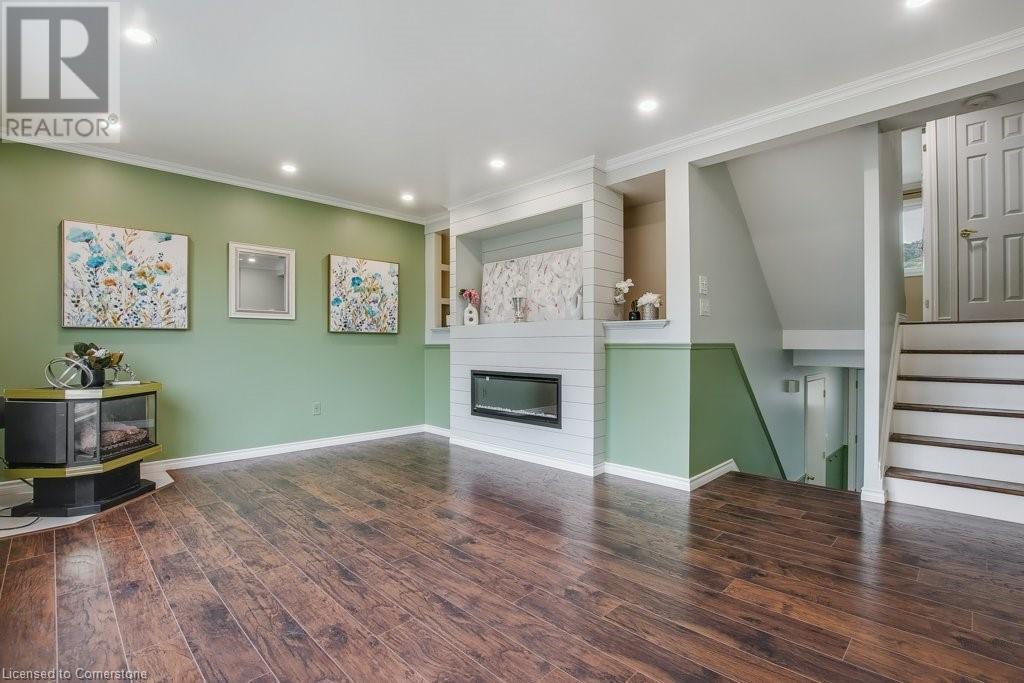 Photo 8 of 66 Summercrest Drive Unit 3, Hamilton ON