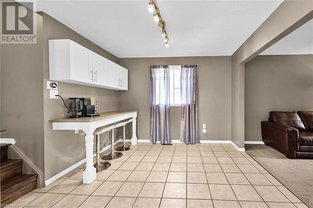 Photo 9 of 5 Ridell Crescent, Stoney Creek ON